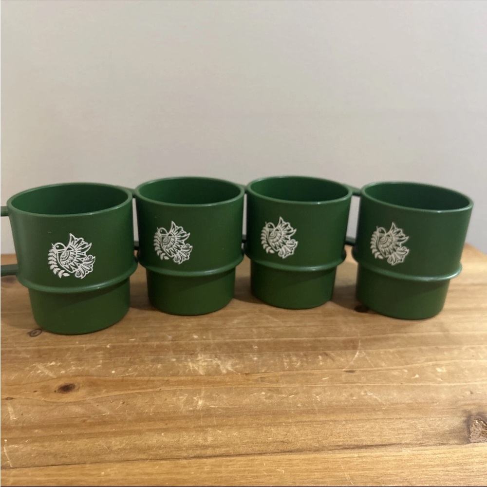 Vintage Tupperware Stackable Christmas Coffee Cups Mugs - Picture 2 of 5